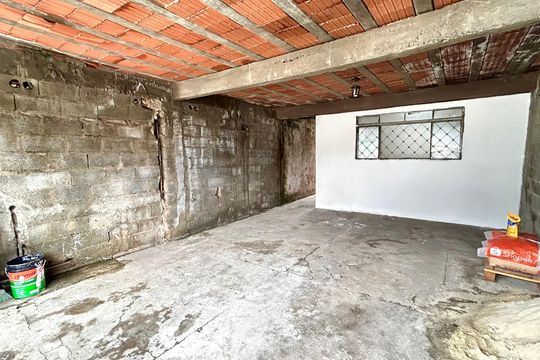Garagem de casa para alugar com 2 quartos, 138m² em Cidade Serodio, Guarulhos