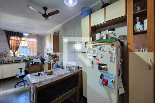 Casa à venda com 3 quartos, 81m² em Conjunto Mauro Marcondes, Campinas