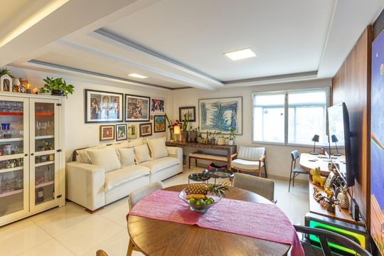 Apartamento à venda com 2 quartos, 96m² em Itaim Bibi, São Paulo