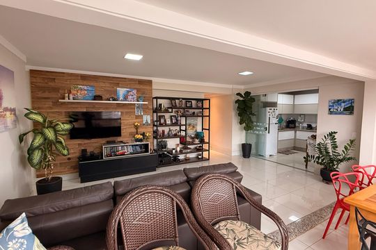 Sala de apartamento à venda com 3 quartos, 114m² em Setor Bueno, Goiânia
