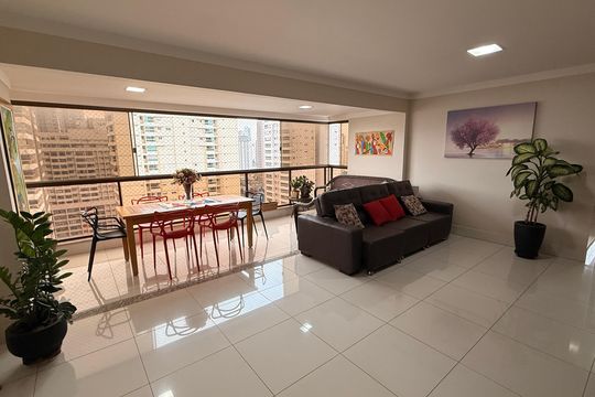 Apartamento à venda com 3 quartos, 114m² em Setor Bueno, Goiânia
