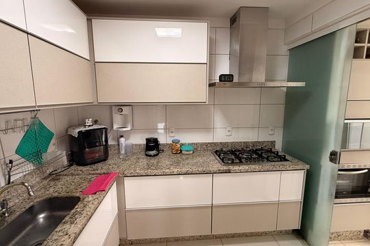 Cozinha de apartamento à venda com 3 quartos, 114m² em Setor Bueno, Goiânia