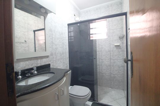 Banheiro comum de casa à venda com 3 quartos, 217m² em Interlagos, São Paulo