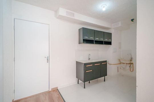 Cozinha de apartamento para alugar com 2 quartos, 32m² em Jaguaré, São Paulo