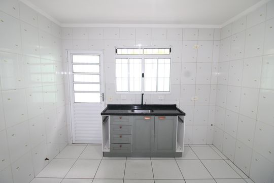 Cozinha de casa para alugar com 2 quartos, 100m² em Itaquera, São Paulo