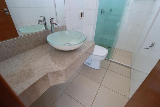 Banheiro da Cobertura de apartamento para alugar com 3 quartos, 180m² em Tibery, Uberlândia