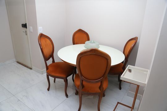 Sala de apartamento à venda com 3 quartos, 80m² em Ipiranga, Goiânia