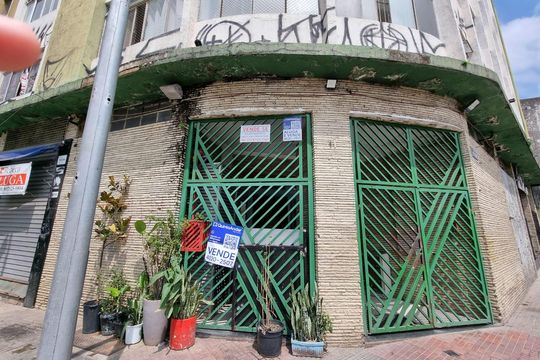 Fachada de kitnet/studio à venda com 1 quarto, 28m² em Santa Ifigênia, São Paulo