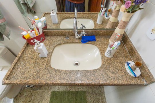 Banheiro de apartamento à venda com 2 quartos, 64m² em Vila Campo Grande, São Paulo