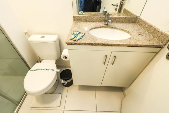 Banheiro de kitnet/studio à venda com 1 quarto, 22m² em Sé, São Paulo