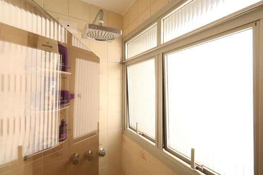 Banheiro da Suíte de apartamento para alugar com 2 quartos, 77m² em Pompeia, São Paulo