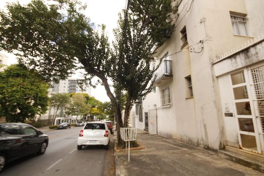 Vista da Rua de apartamento para alugar com 3 quartos, 84m² em Cidade Nova, Belo Horizonte