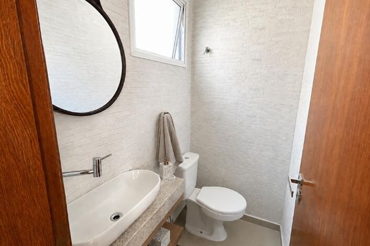 Lavabo de casa de condomínio para alugar com 3 quartos, 114m² em Jardim Itamarati, Campinas