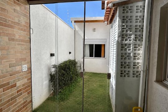Área externa de casa de condomínio para alugar com 3 quartos, 114m² em Jardim Itamarati, Campinas
