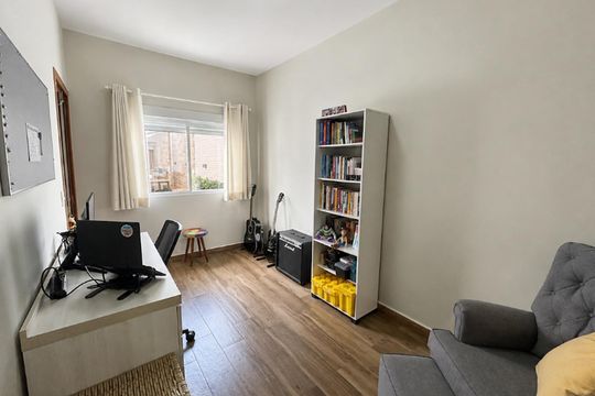Quarto 3 de casa de condomínio para alugar com 3 quartos, 114m² em Jardim Itamarati, Campinas
