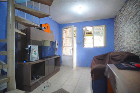 Sala de casa à venda com 2 quartos, 50m² em Santa Rosa de Lima, Porto Alegre