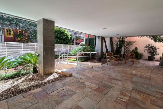 Área externa de apartamento à venda com 3 quartos, 125m² em Cerqueira César, São Paulo