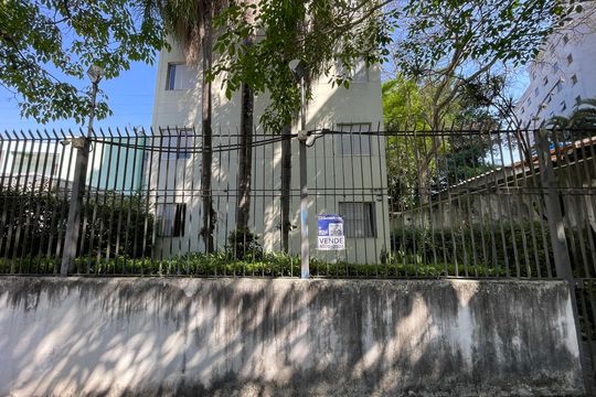 Fachada de apartamento à venda com 2 quartos, 56m² em Pinheiros, São Paulo