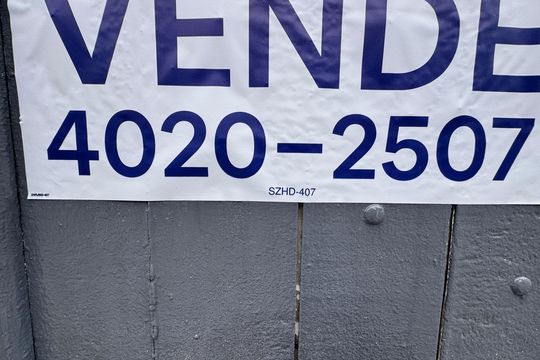 Placa de casa de condomínio para alugar com 1 quarto, 76m² em Recreio dos Bandeirantes, Rio de Janeiro