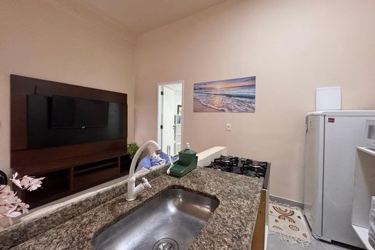 Cozinha de casa de condomínio para alugar com 1 quarto, 76m² em Recreio dos Bandeirantes, Rio de Janeiro