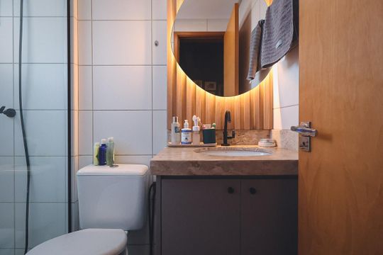 Banheiro de apartamento para alugar com 3 quartos, 76m² em Jardim Atlântico, Goiânia