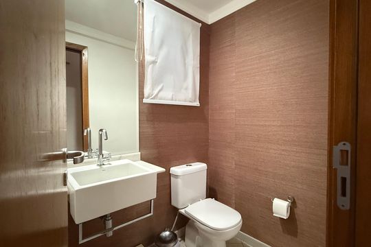 Lavabo de apartamento para alugar com 5 quartos, 145m² em Balneario Cidade Atlantica, Guarujá