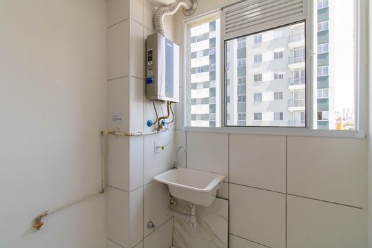 Area de Serviço  de apartamento para alugar com 2 quartos, 44m² em Centro, Guarulhos