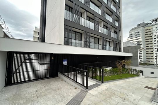 Fachada de kitnet/studio para alugar com 1 quarto, 23m² em Centro, Florianópolis