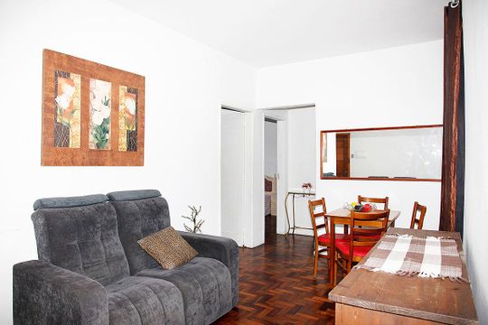 Apartamento para alugar com 2 quartos, 80m² em São João, Porto Alegre