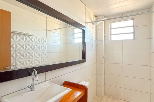 Banheiro de apartamento para alugar com 2 quartos, 55m² em Areias, São José