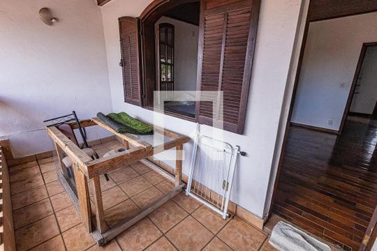 Varanda de casa para alugar com 2 quartos, 141m² em Alípio de Melo, Belo Horizonte