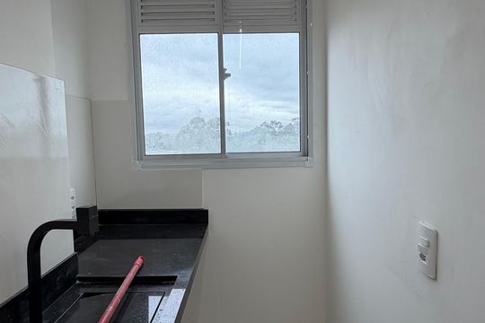 Apartamento para alugar com 2 quartos, 38m² em Chacara Santa Lucia, Carapicuíba