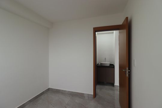 Quarto 2 de apartamento para alugar com 2 quartos, 35m² em Vila Palmares, Santo André