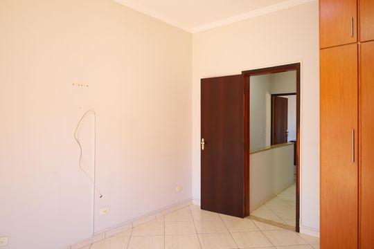 Quarto 2 de casa para alugar com 2 quartos, 80m² em Vila Raquel, São Paulo