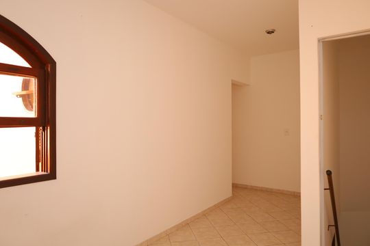 Quarto 1 de casa para alugar com 2 quartos, 80m² em Vila Raquel, São Paulo