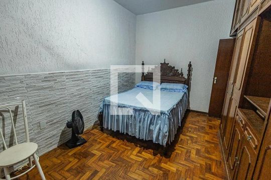 Quarto 1 de casa para alugar com 2 quartos, 141m² em Alípio de Melo, Belo Horizonte