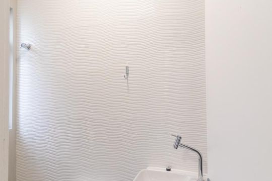 Banheiro de serviço de apartamento para alugar com 3 quartos, 108m² em Bigorrilho, Curitiba