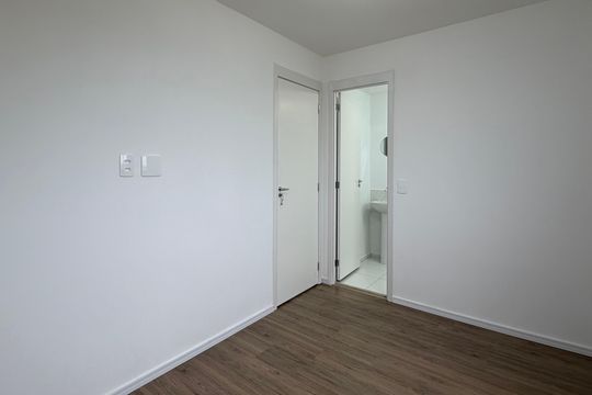 Apartamento para alugar com 1 quarto, 28m² em Chacara Santa Lucia dos Ypes, Carapicuíba
