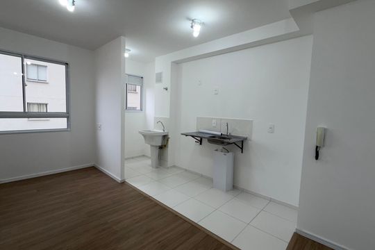 Apartamento para alugar com 1 quarto, 28m² em Chacara Santa Lucia dos Ypes, Carapicuíba