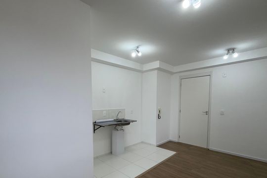 Apartamento para alugar com 1 quarto, 28m² em Chacara Santa Lucia dos Ypes, Carapicuíba