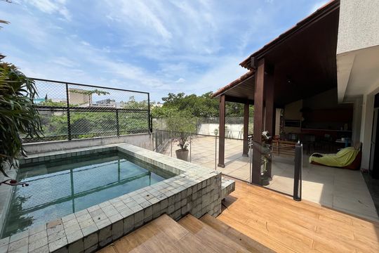 Piscina de apartamento à venda com 3 quartos, 280m² em Barra da Tijuca, Rio de Janeiro