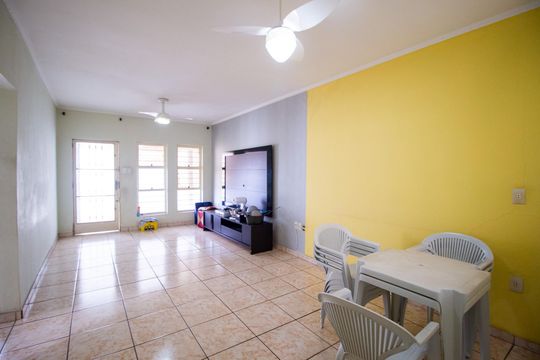 Sala de casa para alugar com 3 quartos, 240m² em Vila Progresso, Sorocaba