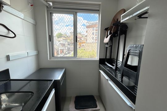 Apartamento à venda com 2 quartos, 65m² em Cabral, Contagem