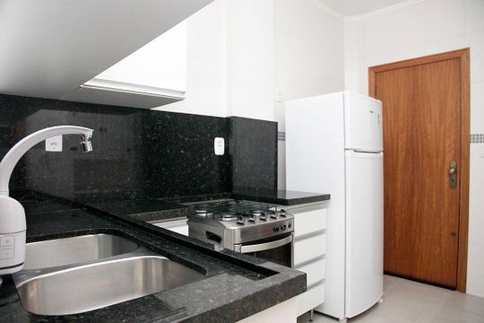 Cozinha de apartamento à venda com 2 quartos, 94m² em Santana, Porto Alegre
