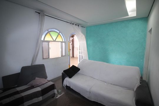 Sala de casa para alugar com 5 quartos, 268m² em Cardoso, Contagem
