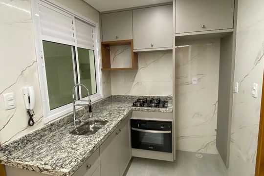 Cozinha de apartamento para alugar com 2 quartos, 33m² em Vila Diva (Zona Leste), São Paulo
