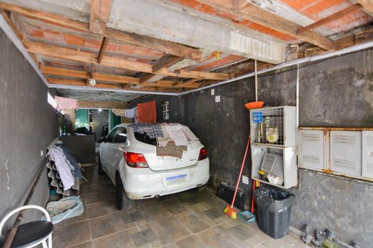 Garagem de casa à venda com 3 quartos, 234m² em Jardim Vera, Guarulhos