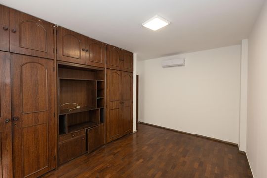 Quarto 3 de apartamento para alugar com 5 quartos, 314m² em Santo Antônio, Belo Horizonte