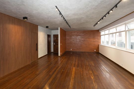 Sala 1 de apartamento para alugar com 5 quartos, 314m² em Santo Antônio, Belo Horizonte