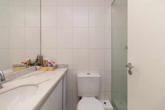 Banheiro do Quarto 1 de apartamento à venda com 3 quartos, 73m² em Tristeza, Porto Alegre